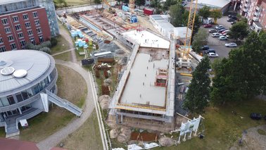 Luftbild: Betondecke wird gegossen | © Jobcenter Bremerhaven