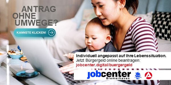 Junge Frau mit Baby auf dem Schoß arbeitet am Laptop | © Bundesagentur für Arbeit